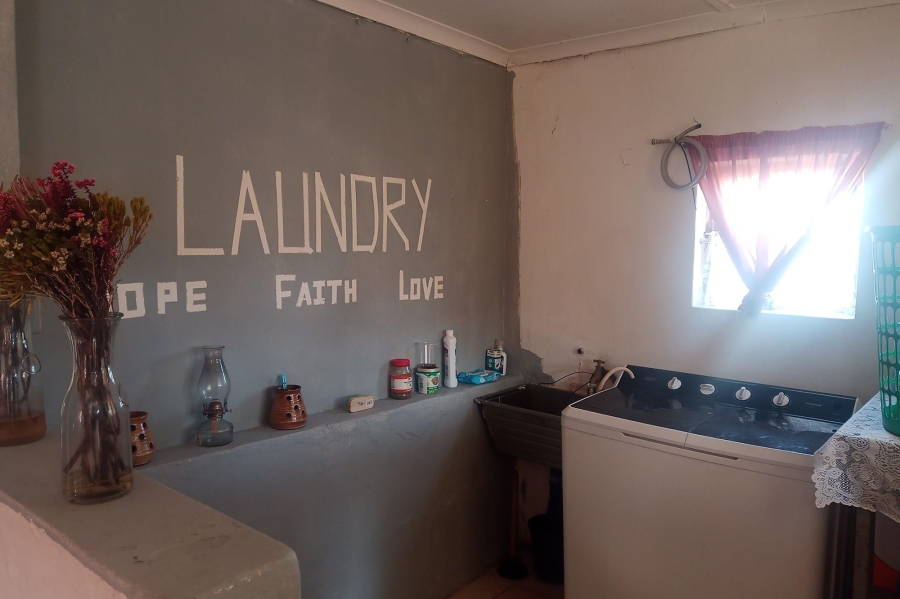 2 Bedroom Property for Sale in Gansbaai Central Western Cape